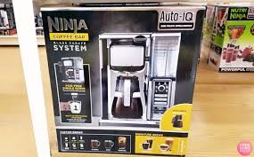 The carafe has a 43 oz capacity that easily stores a lot of cup coffee, whereas the warming plate helps keep the coffee warm. Ninja Coffee Maker Glass Carafe Only 85 15 Kohl S Cash Reg 190