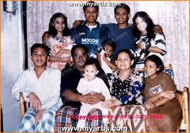 Mahligai cinta 2018 perkahwinan adik penyanyi popular datuk seri siti nurhaliza episod 10. 30 Foto Nostalgia Dato Siti Nurhaliza Lepat Pisang