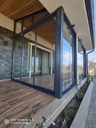 Bu yazımızda siyah (füme) renk cam balkon içeriyi karanlık yapar mı sorusuna cevap vereceğiz. O50w8makfri39m