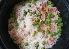 It's savory, easy to prepare. How To Prepare Delicious Rice With Peas Ham Casontoledo Com