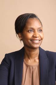 Dr. Shauna Elbers Carlisle receives UW Distinguished Teaching Legacy Award  for her classroom and community work