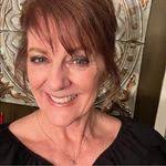 Lina Yoder's Instagram, Twitter & Facebook