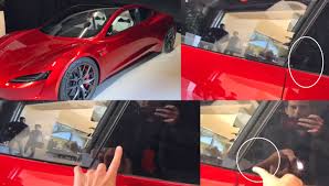 Joey mucha installed a system in his san francisco apartment that allows him to. Tesla S Next Gen Roadster Seen Using A Finger Swipe Feature As A Door Handle