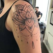 10 Pretty Lotus Flower Tattoo Ideas Nicestyles Flower Tattoo Shoulder Lotus Tattoo Shoulder Flower Shoulder Tattoo