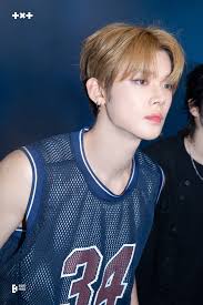 ATENCIÓN MOA ‼️ Recuerden seguir con el stream de la canción e intenta  hacerlo correctamente , recuerda poner el nombre de la canción en el  buscador ( TxT “Deja vu" ),