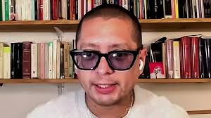 ‘Rosa Pastel’: Experto Nos Dice Cómo Enfrentar la Frustración Profesional  de los Jóvenes