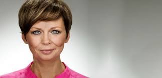 Claudine Mercier's Instagram, Twitter & Facebook