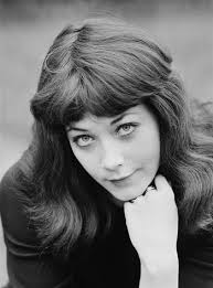 Linda Thorsen's Instagram, Twitter & Facebook