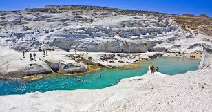 Unorganized, can be crowded), pollonia beach (sandy, unorganized, near great restaurants), provatas beach (lively, sandy, organized beach with sun beds and beach clubs), paliochori (colorful cliffs and pebbles, red and yellow sand. Sarakiniko Beach In Milos