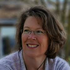 Heidi Hostetter's Instagram, Twitter & Facebook