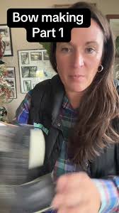 Bow Making Tips for Beginners: DIY Christmas Decor