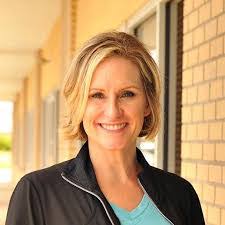 Lisa Hufford's Instagram, Twitter & Facebook