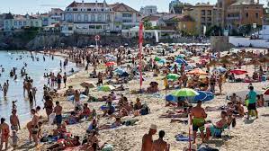 The portugal news is portugal's largest circulation english language newspaper. Portugal Taken Off Uk S Green List Of Holiday Destinations Financial Times