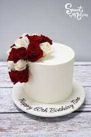 Classic Cake For Nina S 60th Birthday Featuring Fresh Roses Made By Sweet By Nature Melbourne Vic Cake Buy Cake Classic Cake