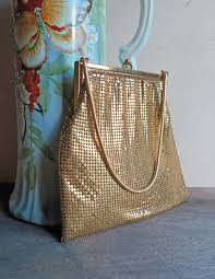 Clean Gold Mesh Purse By Whiting Davis Mesh Evening Bag Whiting Davis 2638 By Minniesflea On Etsy Mesh Purse Purses Evening Bags