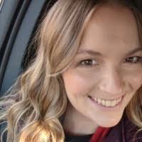 Holly Byrnes's Instagram, Twitter & Facebook