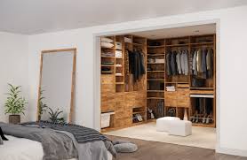 Ein kleiderschrank kann als einbauschrank komplett in dein schlafzimmer integriert werden. Die Stauraum Wunder Begehbarer Kleiderschrank Ankleidezimmer Der Holzconnection Blog