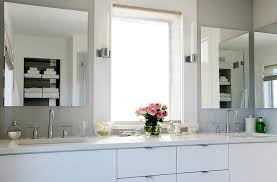 white lacquered double vanity with flat