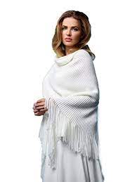 Check out our hochzeitskleid selection for the very best in unique or custom, handmade pieces from our dresses shops. Stola Tuch In Ivory Fur Die Braut Am Tag Der Hochzeit