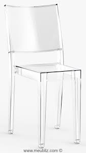 Premier envoi d'un seul lot où il n'y avait qu'une seule chaise sur 2 et complètement abimée (plastique tout rayé sur le dossier et rayé également sur l'assise). Chaise La Marie De Philippe Starck Par Philippe Starck Meuble Design