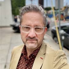 Michael Roddy's Instagram, Twitter & Facebook