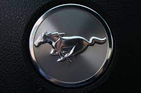 2011 Ford Mustang Gt Coupe Logo Mustang Logo Ford Mustang Logo Car Iphone Wallpaper