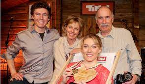 Growing up, she lived in new hampshire, near lyme ethnicity. Vater Von Mikaela Shiffrin Ist Gestorben