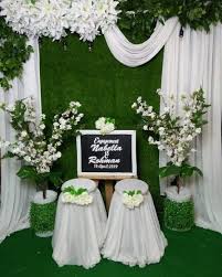 Kami akan memberikan pelayanan dekorasi pernikahan yang memuaskan dan tentunya dengan harga yang sesuai dengan budget. Pin Di Backdrop Nikah