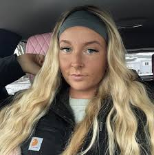 Hello Future Brides !! 👰🏼‍♀️ WEDDING SEASON IS IN FULL EFFECT! 💟 DO NOT  WAIT TO BOOK ! I am booking into 2026 but will be taking 2027 off to focus  on