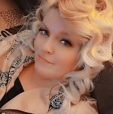 Cora Jay autographed pic