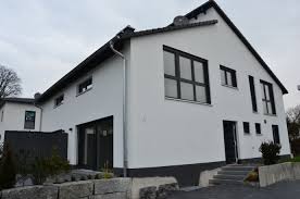 Man sollte ruhig darüber nachdenken, in erlangen ein haus zu mieten, wenn der kauf wegen der aktuellen situation gerade nicht möglich sein sollte. Haus Mieten Vermietungen Fur Hauser In Erlangen