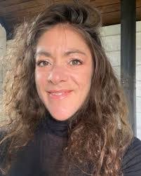 Petra Morris's Instagram, Twitter & Facebook