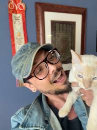 I'm a duo, we need fast 3 players to join I have work bench lv3 I learned  all need 3 players to complete oil rig big oil rig and cargo