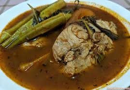 Asam pedas ikan pari pun famous jugak, tapi saya tak makan ikan pari. Resepi Mudah Asam Pedas Ikan Kerisi