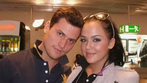 25 prominente kämpfen um ein preisgeld von 50.000 euro. Rocco Stark Themenseite