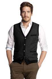 Un choix unique de gilet sans manche homme habille disponible dans notre magasin. Gilet Sans Manches Esprit Mode Conseils Mode Gilet Sans Manche Gilet Sans Manche Homme Mode