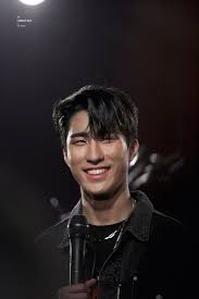 Fy Onewe Harin In 2020 Boy Groups Kpop Idol Korean Boy Bands