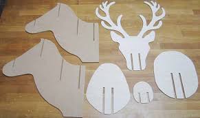 Tuto Et Gabarits A Imprimer Pour Fabriquer Un Trophee De Cerf En Assemblage De Bois Diy Fabriquer Soi Meme Tetes De Cerfs En Carton Diy Recup