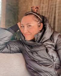 Pe iulia, al carei #ritualdefrumusete il puteti afla astazi, o stiam din reviste (are niste pictoriale foarte, foarte faine in muuulte reviste de moda internationale, intre care marie claire, glamour, elle) pana sa o intalnesc prima data, anul trecut, cam pe vremea asta. Foto Andra FÄƒrÄƒ Machiaj Cum AratÄƒ Artista SutÄƒ La SutÄƒ NaturalÄƒ