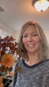 Start your Saturday off by supporting a small business!!! 🛍️ oh & have you  tried the dried/dehydrated pineapple slices from Trace