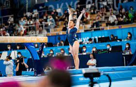 As sunisa lee heard the national anthem play for her first world championship gold medal, her sunisa lee of the u.s. Tnvij 1ku4brhm