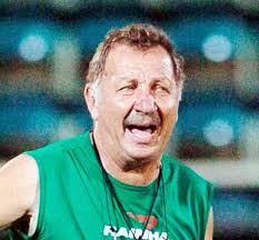 Cambian a Pavani, llega Piazza y hay nuevo coordinador