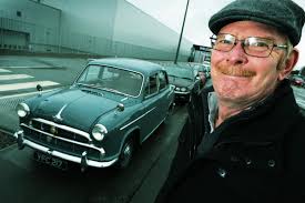 Convoy of Cowley-built cars driven to home of Sir William Morris