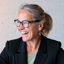 STIR: Spiritual Transformation in Relationships: Caliguire, Mindy, John  Ortberg: 9780310494829: Books