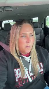 Sarah Macey's Instagram, Twitter & Facebook