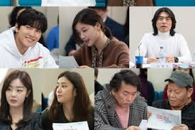 Convenience store saet byul (2020). Ji Chang Wook Kim Yoo Jung Lead Cast Members Of Convenience Store Saet Byul In First Script Reading Session