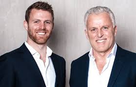 De vries is neergeschoten op de lange leidsedwarsstraat in. Peter R De Vries Begint Advocatenkantoor Samen Met Zoon Foto Ad Nl