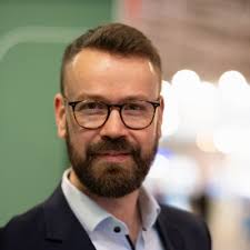 I'm very happy to be part of the ZEISS Semiconductor Manufacturing  Technology team and working