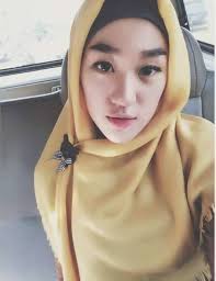 Berarti saat ini usianya 25 tahun. Ini Isi Curhat Lengkap Larissa Chou Sebelum Menikah Muda Simomot