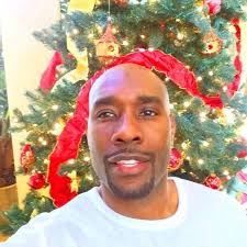 Tis the season. How is the the holiday decorating going for y'all? #FBF